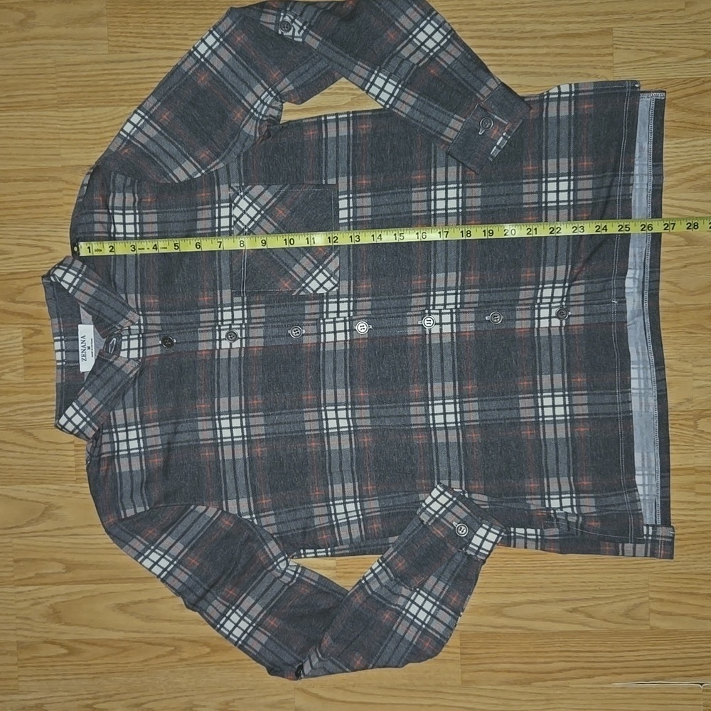 Women's Plaid Button Down Shirt - Picture 5 of 7